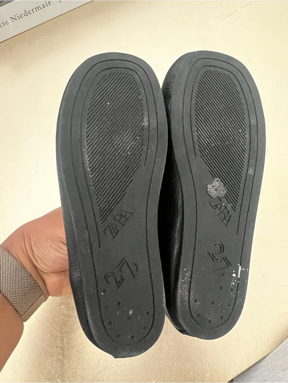 Zara sleek black
